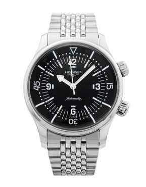Browse our selection of automatic watches from prestigious brands such as Blancpain, Bell & Ross, Breitling and Rolex.
